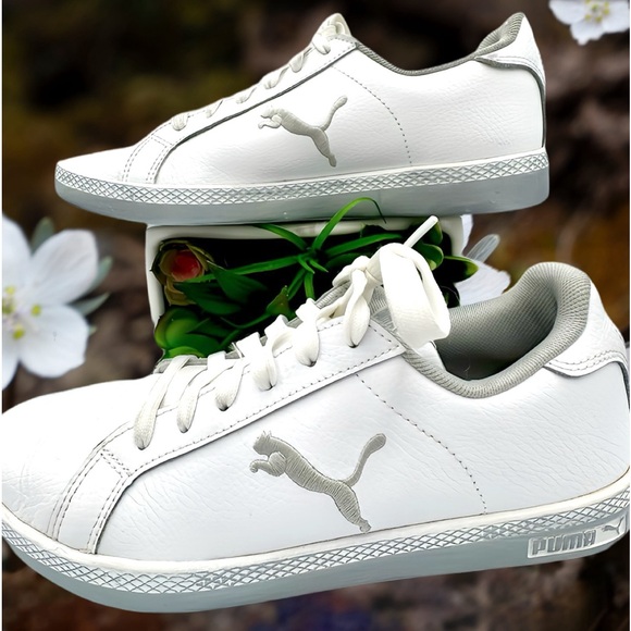 🌺PUMA Leather Lace-up Sneakers Smash Cat Sneakers. One-Of-A-Kind🌸🌺 - Picture 3 of 16